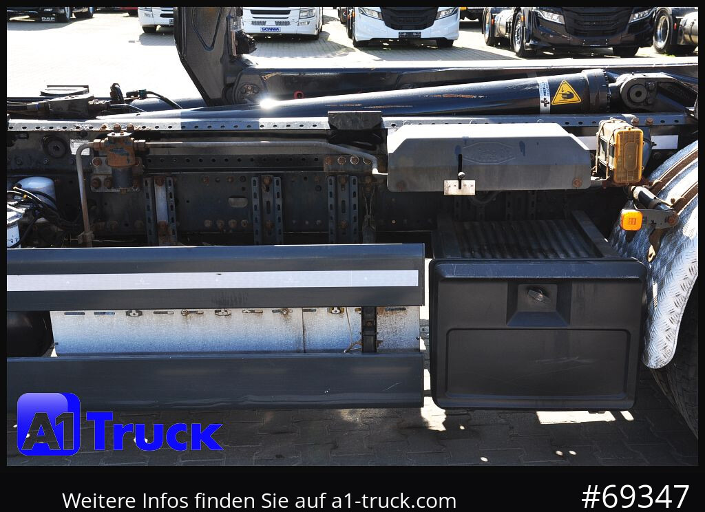 MAN TGX 26.460 XLX BL 6x2, Meiller, Funk - Horgos rakodó teherautó: 2 kép. MAN TGX 26.460 XLX BL 6x2, Meiller, Funk - Horgos rakodó teherautó: 2 kép.