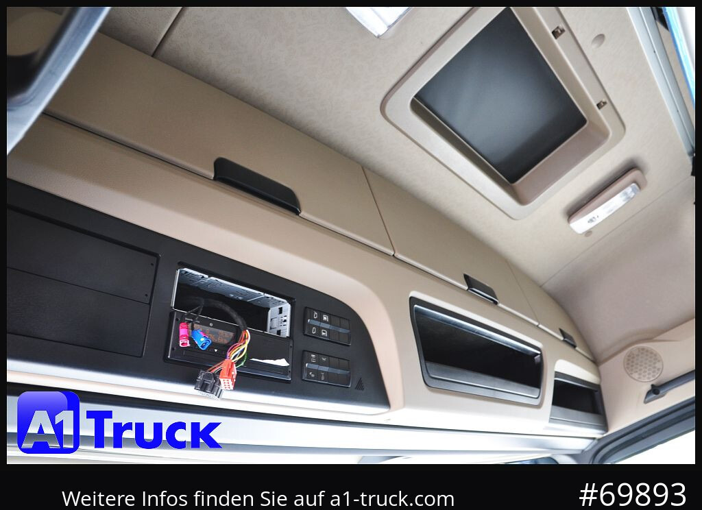 MERCEDES-BENZ 2545, Multi BDF, Wechsler, 7.45-7.82, MIDI, LIftachse - Cserefelépítményes teherautó: 3 kép. MERCEDES-BENZ 2545, Multi BDF, Wechsler, 7.45-7.82, MIDI, LIftachse - Cserefelépítményes teherautó: 3 kép.