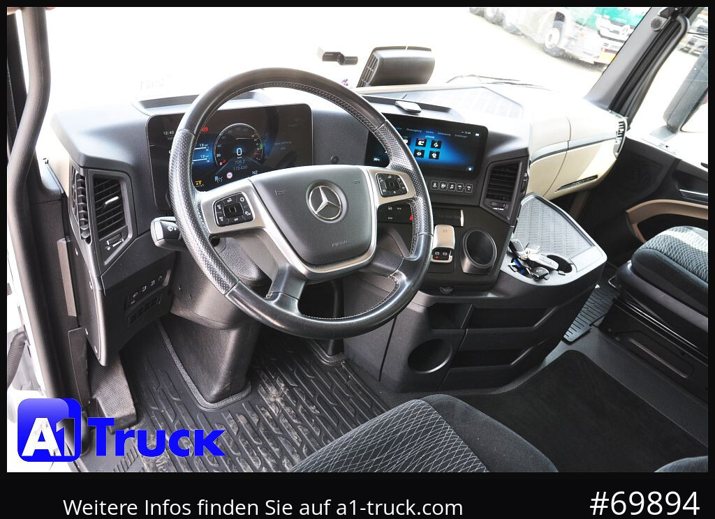 MERCEDES-BENZ 2548, Multi BDF, Wechsler, 7.45-7.82, MIDI, LIftachse - Cserefelépítményes teherautó: 4 kép. MERCEDES-BENZ 2548, Multi BDF, Wechsler, 7.45-7.82, MIDI, LIftachse - Cserefelépítményes teherautó: 4 kép.