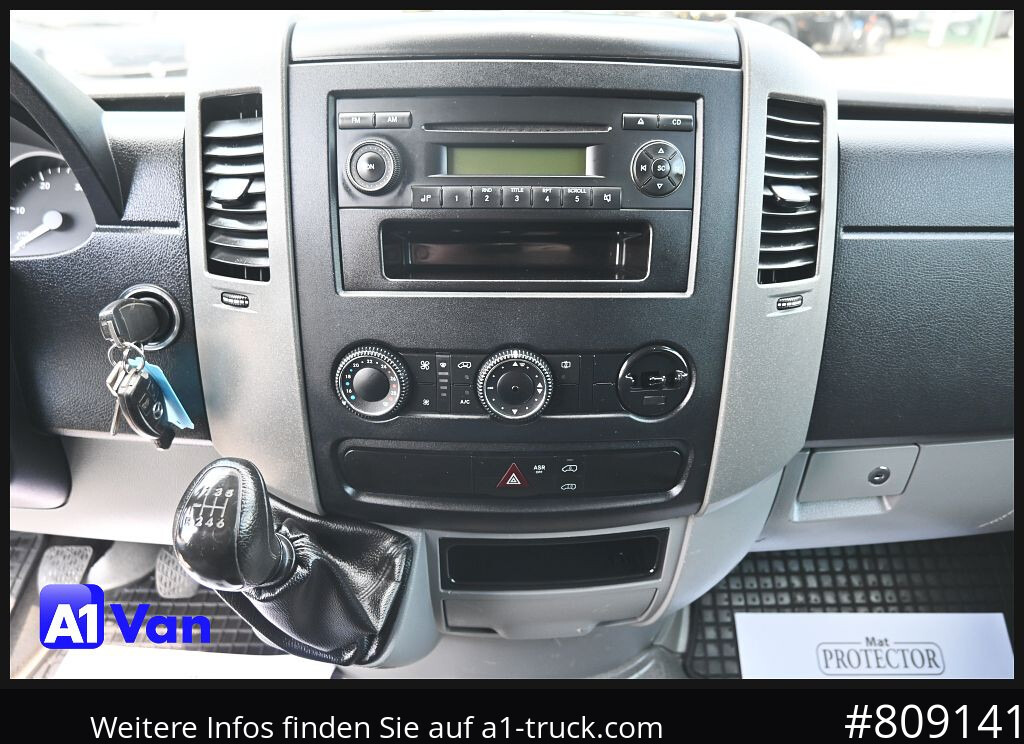 MERCEDES-BENZ Sprinter 313 CDI Kasten, Klima, - Furgon, Duplakabinos kisteherautó: 5 kép. MERCEDES-BENZ Sprinter 313 CDI Kasten, Klima, - Furgon, Duplakabinos kisteherautó: 5 kép.