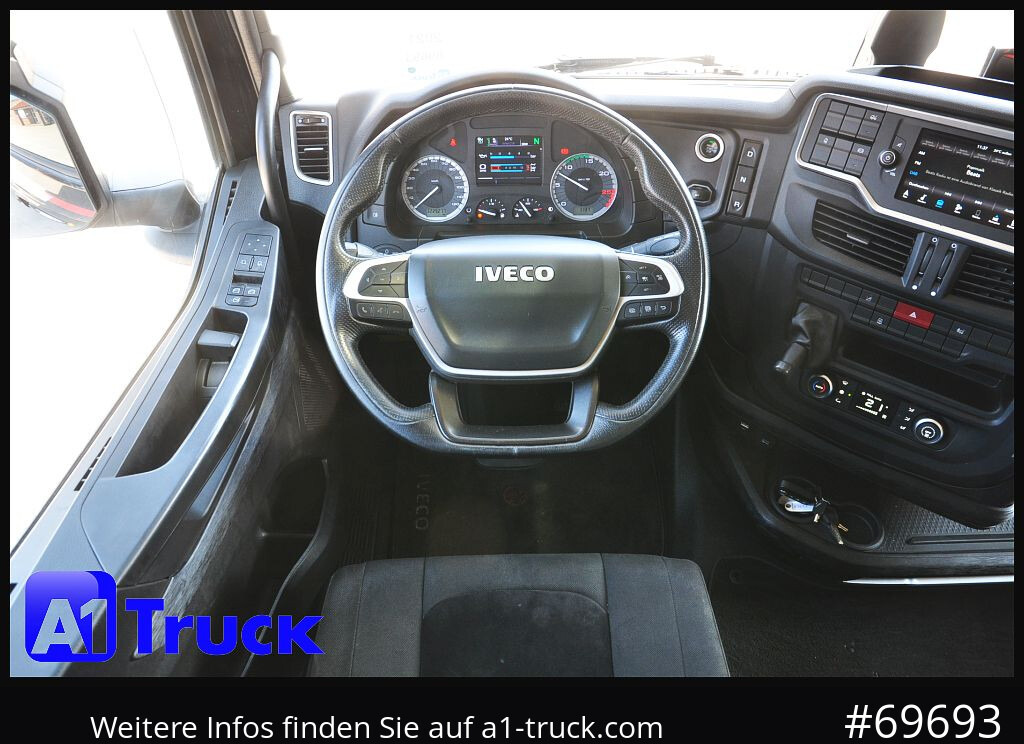 IVECO Stralis AS 440/460 Stralis, Retarder, LNG, Gas, - Nyergesvontató: 4 kép. IVECO Stralis AS 440/460 Stralis, Retarder, LNG, Gas, - Nyergesvontató: 4 kép.
