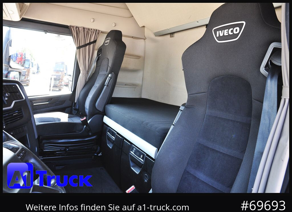 IVECO Stralis AS 440/460 Stralis, Retarder, LNG, Gas, - Nyergesvontató: 3 kép. IVECO Stralis AS 440/460 Stralis, Retarder, LNG, Gas, - Nyergesvontató: 3 kép.