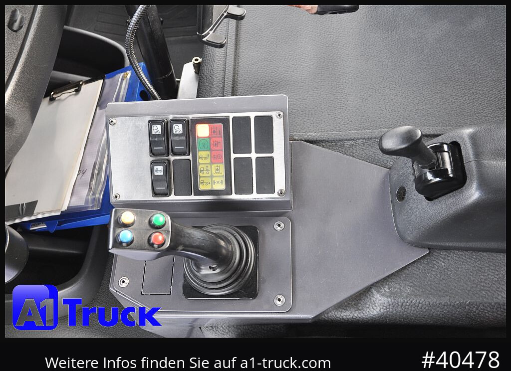 KAMAG Kamag Truck Wiesel Rangierer, Terberg - Nyergesvontató: 3 kép. KAMAG Kamag Truck Wiesel Rangierer, Terberg - Nyergesvontató: 3 kép.