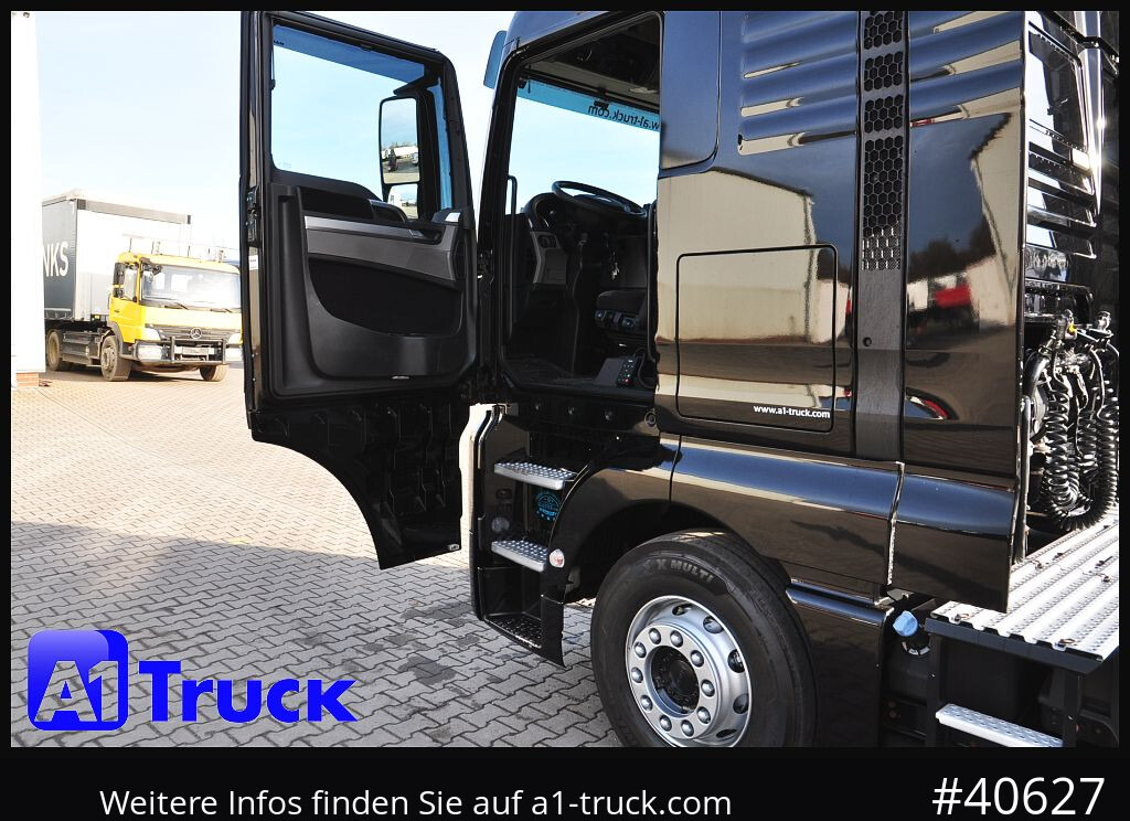 MAN TGX 18,470, BLS, Intarder, Retarder, 1 Vorbesitzer - Nyergesvontató: 2 kép. MAN TGX 18,470, BLS, Intarder, Retarder, 1 Vorbesitzer - Nyergesvontató: 2 kép.