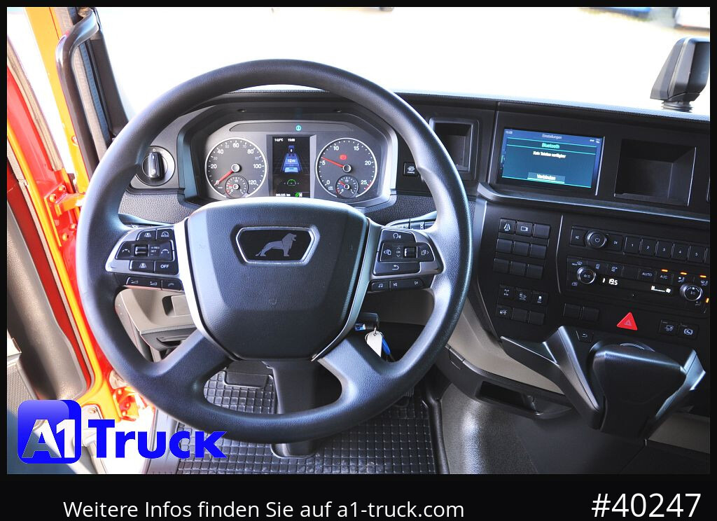 MAN TGX 18.470 GM Hydraulik, Intarder Navi Standklima, - Nyergesvontató: 2 kép. MAN TGX 18.470 GM Hydraulik, Intarder Navi Standklima, - Nyergesvontató: 2 kép.