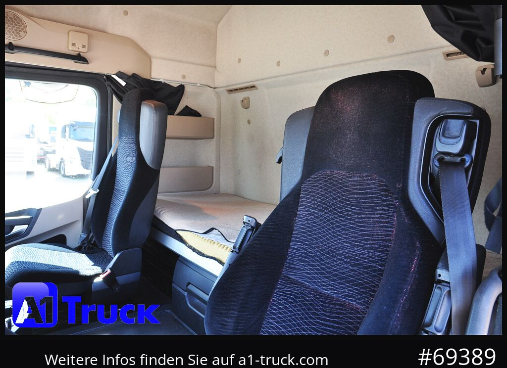 MERCEDES-BENZ Actros 1832, Lowliner, 1 Vorbesitzer - Nyergesvontató: 3 kép. MERCEDES-BENZ Actros 1832, Lowliner, 1 Vorbesitzer - Nyergesvontató: 3 kép.