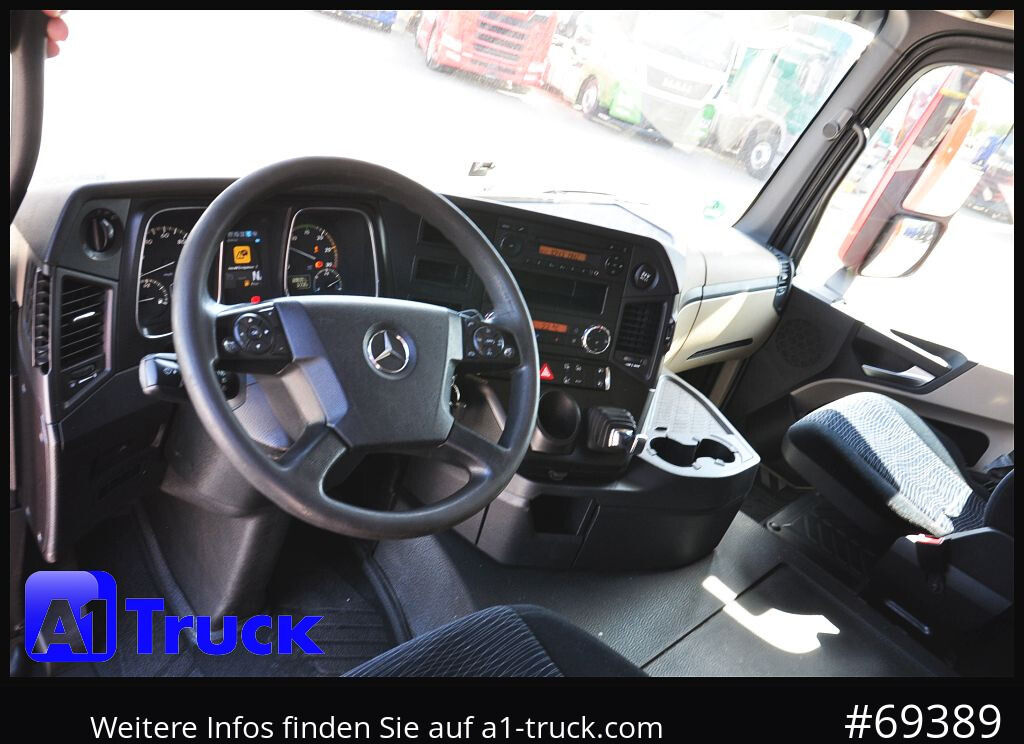 MERCEDES-BENZ Actros 1832, Lowliner, 1 Vorbesitzer - Nyergesvontató: 4 kép. MERCEDES-BENZ Actros 1832, Lowliner, 1 Vorbesitzer - Nyergesvontató: 4 kép.