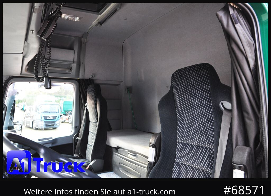 MERCEDES-BENZ Actros 4160, V8, Schwerlast 250to. 8x4, - Nyergesvontató: 3 kép. MERCEDES-BENZ Actros 4160, V8, Schwerlast 250to. 8x4, - Nyergesvontató: 3 kép.
