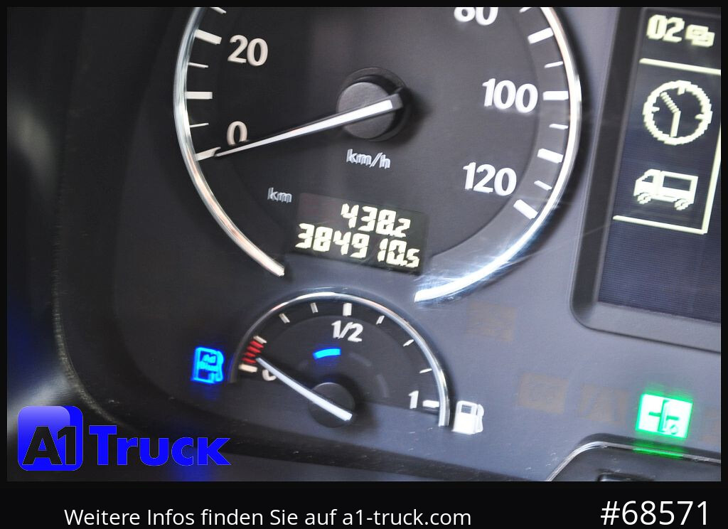 MERCEDES-BENZ Actros 4160, V8, Schwerlast 250to. 8x4, - Nyergesvontató: 2 kép. MERCEDES-BENZ Actros 4160, V8, Schwerlast 250to. 8x4, - Nyergesvontató: 2 kép.