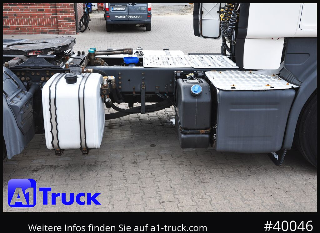 SCANIA R410, Topline, 2K Hydraulik, Retarder, Standklima - Nyergesvontató: 3 kép. SCANIA R410, Topline, 2K Hydraulik, Retarder, Standklima - Nyergesvontató: 3 kép.