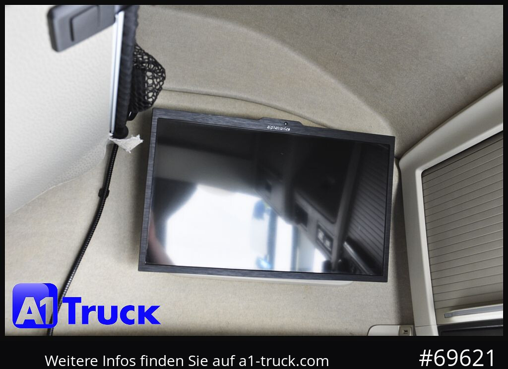 VOLVO FH 500 XL, 2 K-Hydraulik, VOLL Exclusive - Nyergesvontató: 2 kép. VOLVO FH 500 XL, 2 K-Hydraulik, VOLL Exclusive - Nyergesvontató: 2 kép.