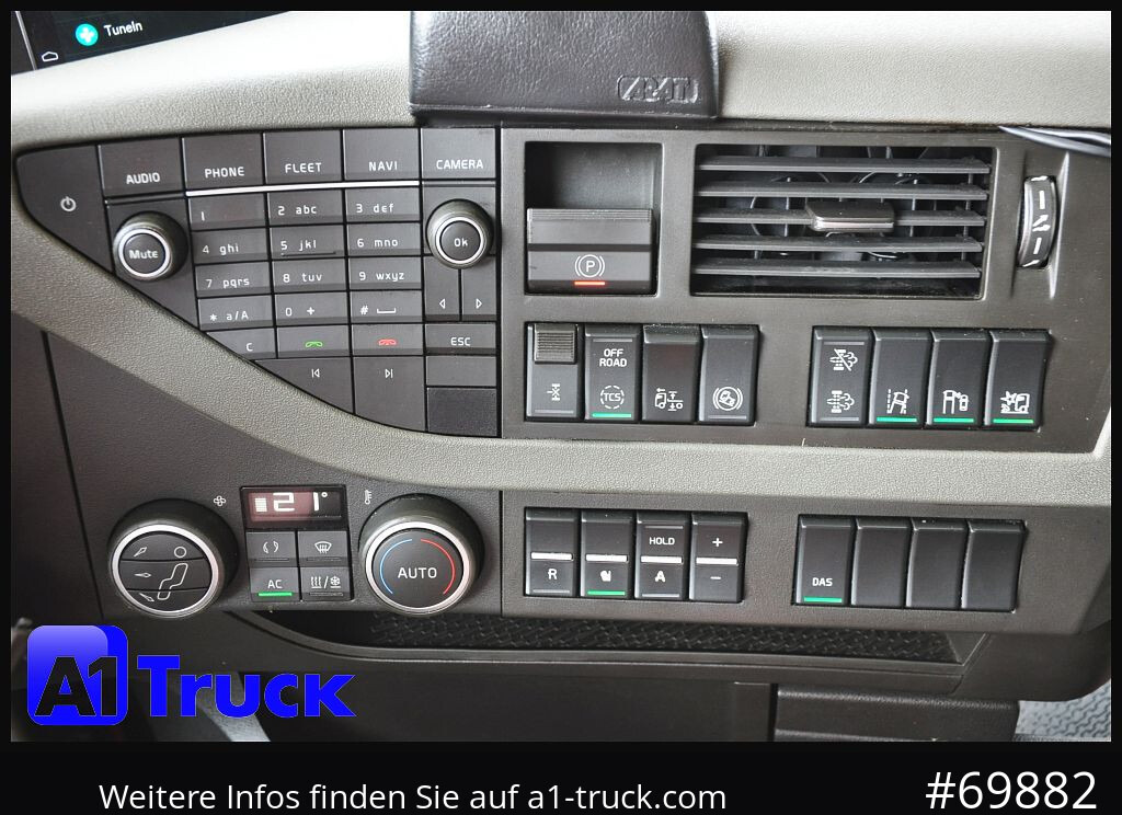 VOLVO FH 500 XL ALU, Leder, verstellbare Sattelplatte, - Nyergesvontató: 4 kép. VOLVO FH 500 XL ALU, Leder, verstellbare Sattelplatte, - Nyergesvontató: 4 kép.