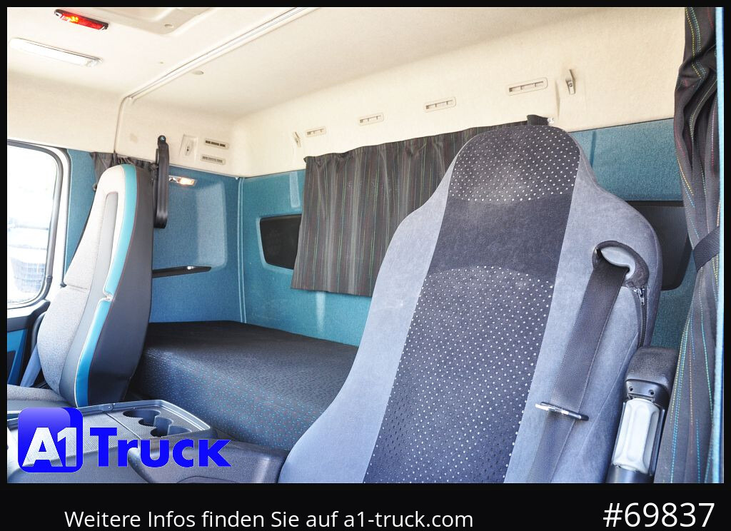 VOLVO FM 430 BL 2 K-Hydraulik, - Nyergesvontató: 4 kép. VOLVO FM 430 BL 2 K-Hydraulik, - Nyergesvontató: 4 kép.