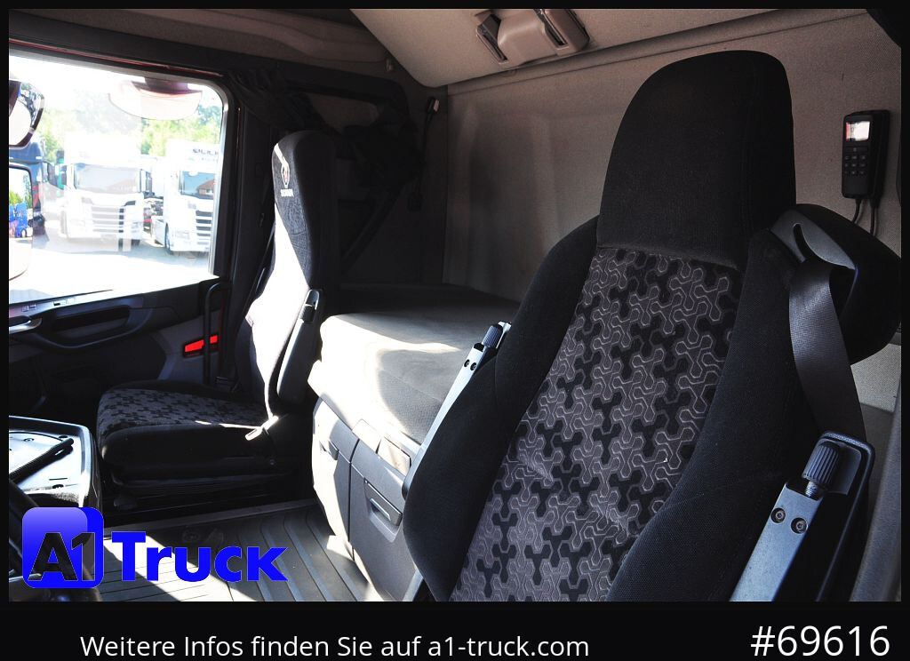 SCANIA R500, Abrollkipper, HIAB, Lift-Lenkachse, - Horgos rakodó teherautó: 4 kép. SCANIA R500, Abrollkipper, HIAB, Lift-Lenkachse, - Horgos rakodó teherautó: 4 kép.