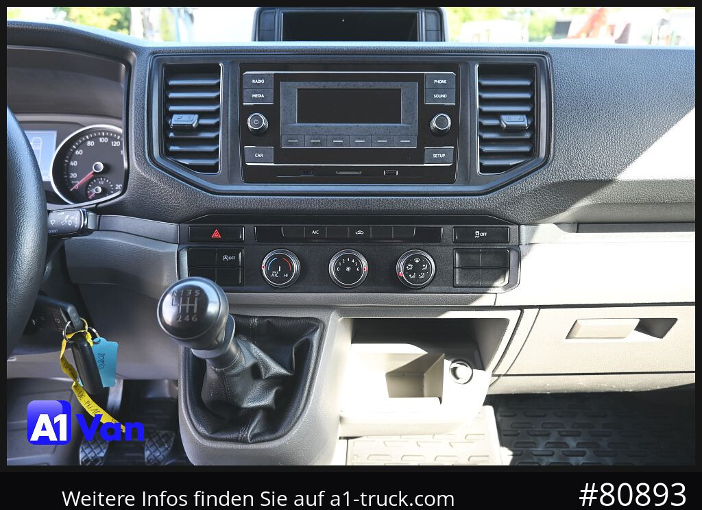 VOLKSWAGEN Crafter 35 Pritsche Maxi, Klima, AHK, - Platós kisteherautó: 4 kép. VOLKSWAGEN Crafter 35 Pritsche Maxi, Klima, AHK, - Platós kisteherautó: 4 kép.