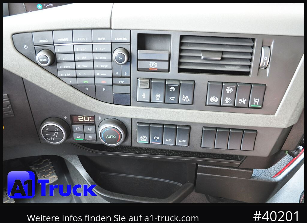 VOLVO FH 460 , VDL S21-6200 Lenkachse - Horgos rakodó teherautó: 5 kép. VOLVO FH 460 , VDL S21-6200 Lenkachse - Horgos rakodó teherautó: 5 kép.