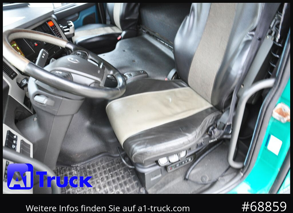VOLVO FM 460, Menke-Jansen, 3 Stock, - Állatszállító teherautó: 2 kép. VOLVO FM 460, Menke-Jansen, 3 Stock, - Állatszállító teherautó: 2 kép.
