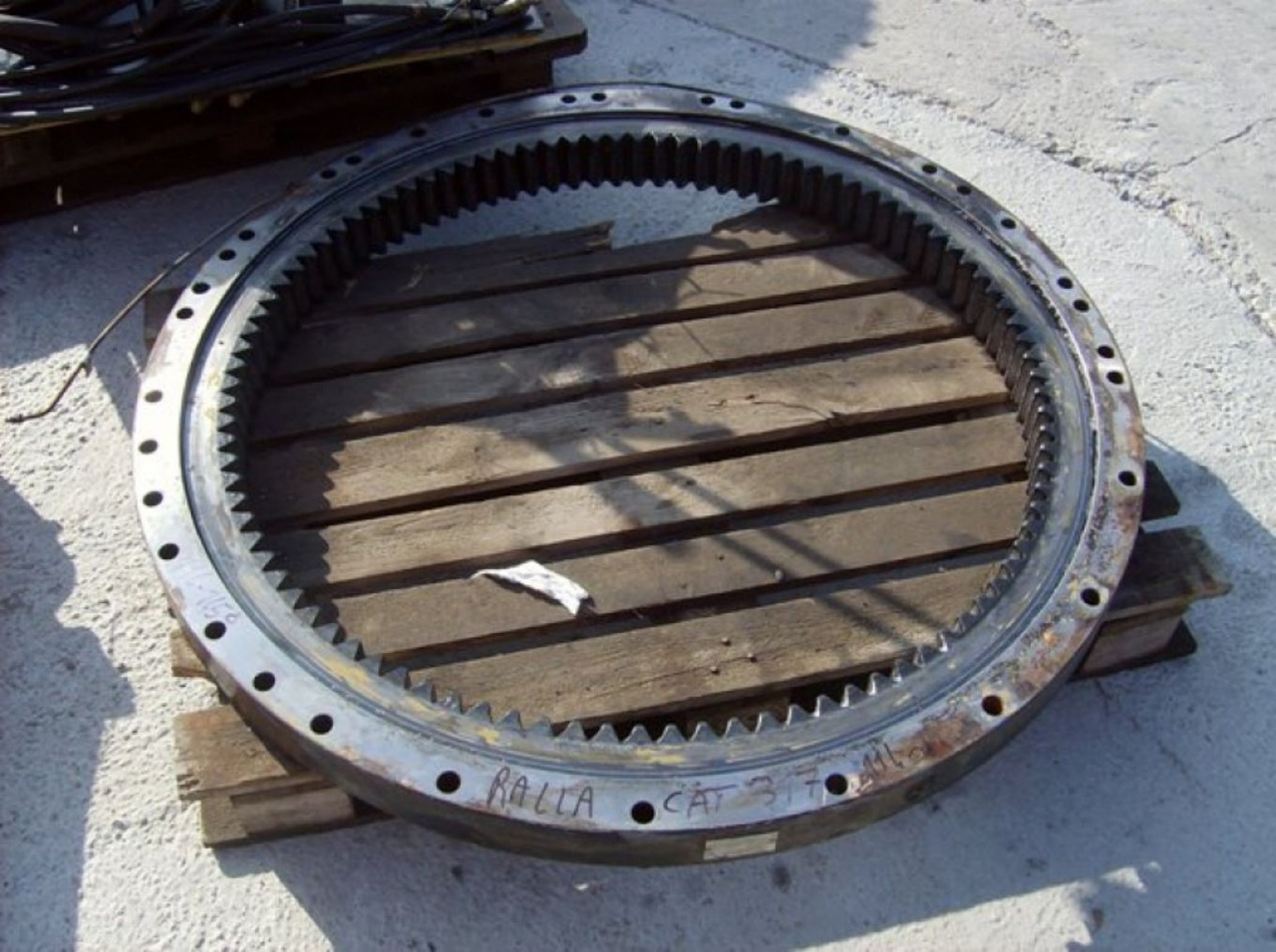 Caterpillar 317 NVA RALLA - Erőátvitel - Építőipari gépek: 1 kép. Caterpillar 317 NVA RALLA - Erőátvitel - Építőipari gépek: 1 kép.