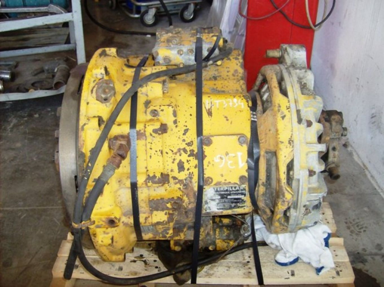 Caterpillar 631B CONVERTER - Erőátvitel - Építőipari gépek: 1 kép. Caterpillar 631B CONVERTER - Erőátvitel - Építőipari gépek: 1 kép.