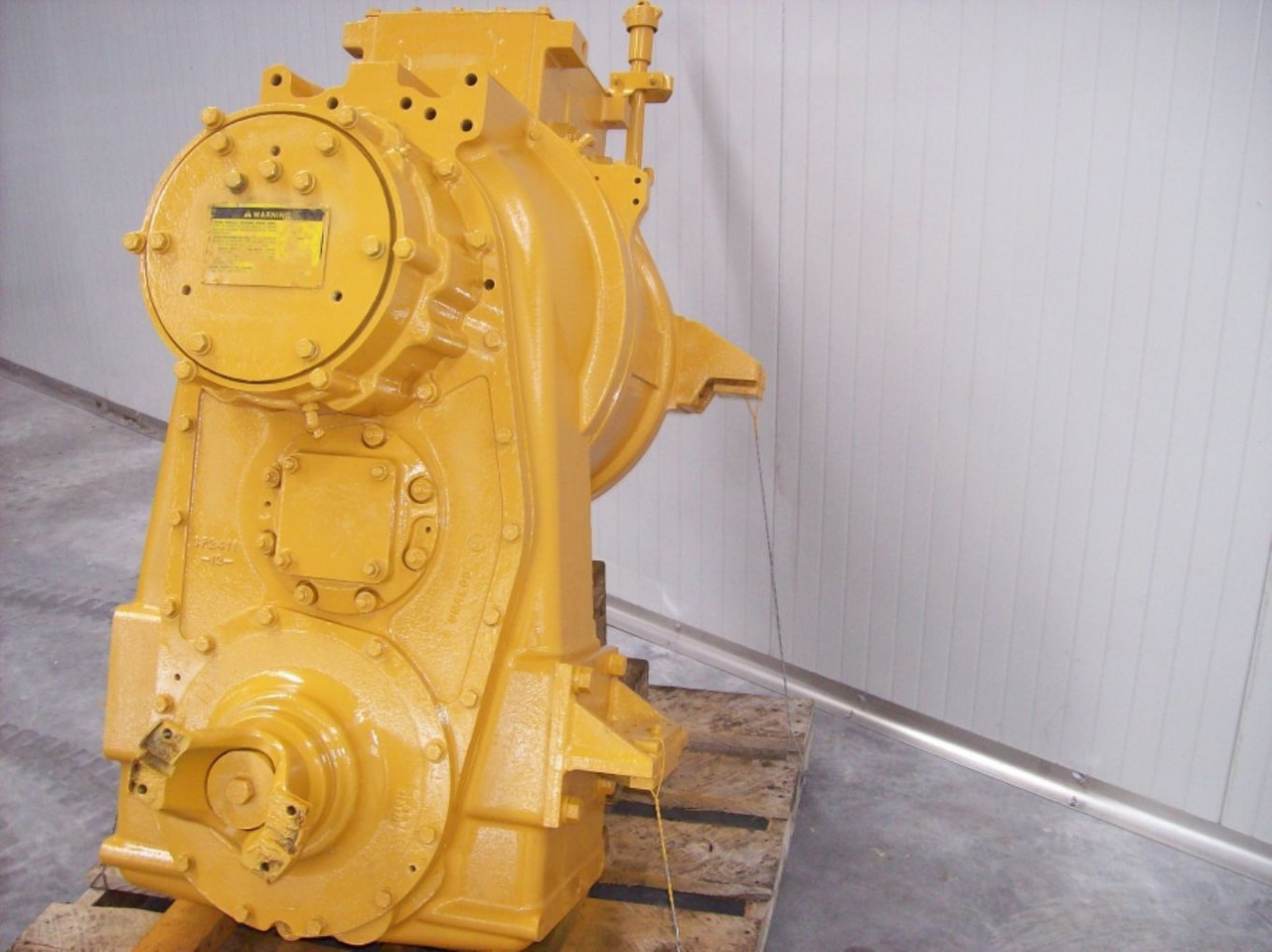 Caterpillar 988B Trasmissione completa di Transfer matricola 1JE02250. - Sebességváltó - Építőipari gépek: 3 kép. Caterpillar 988B Trasmissione completa di Transfer matricola 1JE02250. - Sebességváltó - Építőipari gépek: 3 kép.