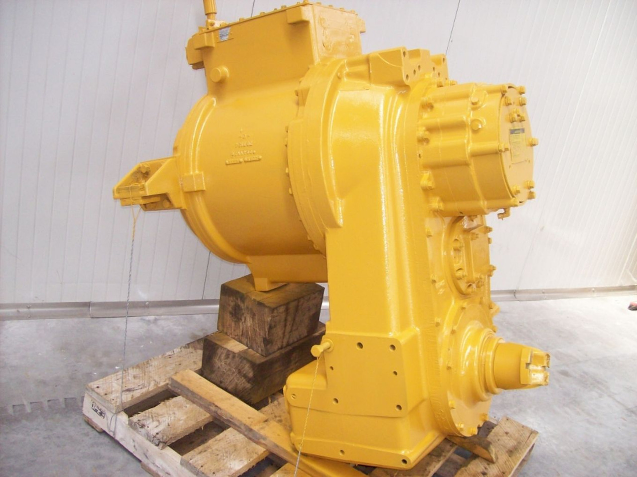 Caterpillar 988B Trasmissione completa di Transfer matricola 1JE02250. - Sebességváltó - Építőipari gépek: 2 kép. Caterpillar 988B Trasmissione completa di Transfer matricola 1JE02250. - Sebességváltó - Építőipari gépek: 2 kép.