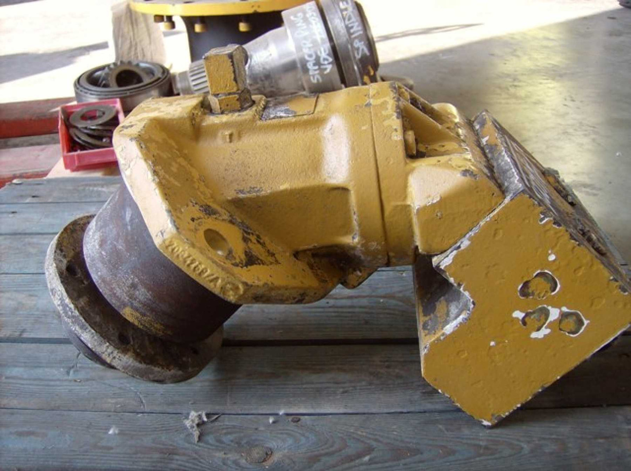 Caterpillar 988F II MOTORE IDRAULICO VENTOLA. APPLICAZIONE PER AMBIENTI CON ALTE TEMPERATURE - Hidraulikus motor - Építőipari gépek: 1 kép. Caterpillar 988F II MOTORE IDRAULICO VENTOLA. APPLICAZIONE PER AMBIENTI CON ALTE TEMPERATURE - Hidraulikus motor - Építőipari gépek: 1 kép.