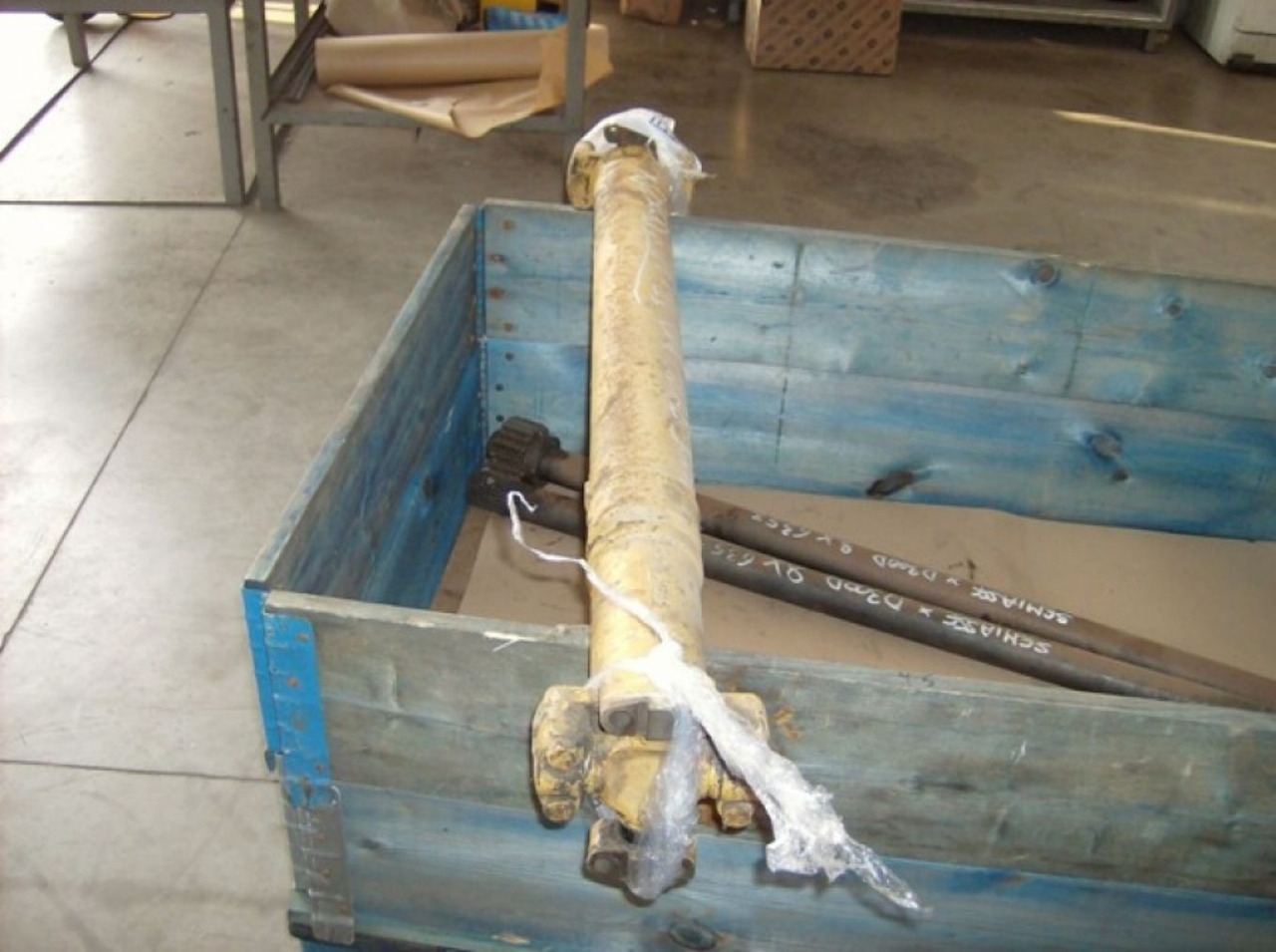 Caterpillar D300D ALBERO DI TRASMISSIONE - Féltengely - Építőipari gépek: 2 kép. Caterpillar D300D ALBERO DI TRASMISSIONE - Féltengely - Építőipari gépek: 2 kép.