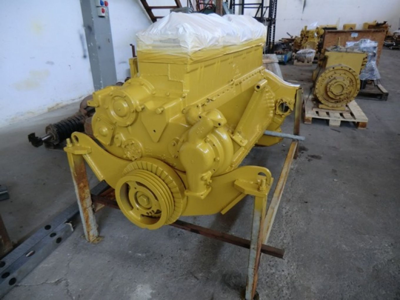 Caterpillar D342 LONG BLOCK REVISIONATO.albero motore 0.25"",teste nuove ,canne pistoni bronzine nuovi - Motor - Építőipari gépek: 5 kép. Caterpillar D342 LONG BLOCK REVISIONATO.albero motore 0.25"",teste nuove ,canne pistoni bronzine nuovi - Motor - Építőipari gépek: 5 kép.
