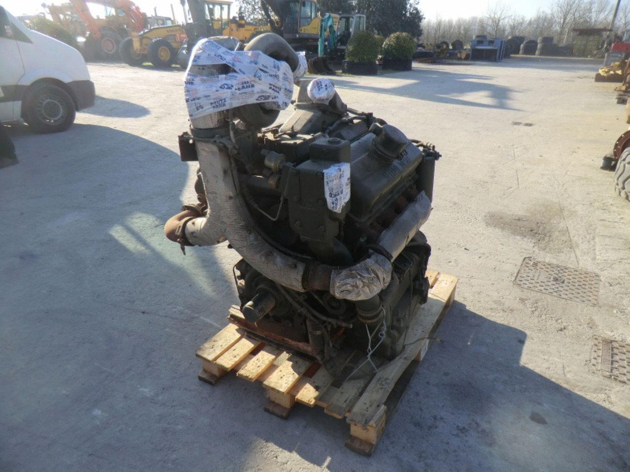 DETROIT DIESEL 8V53 MOTORE MARINO USATO COMPLETO DI TURBO E MOTORINO DI AVVIAMENTO. - Motor - Építőipari gépek: 1 kép. DETROIT DIESEL 8V53 MOTORE MARINO USATO COMPLETO DI TURBO E MOTORINO DI AVVIAMENTO. - Motor - Építőipari gépek: 1 kép.
