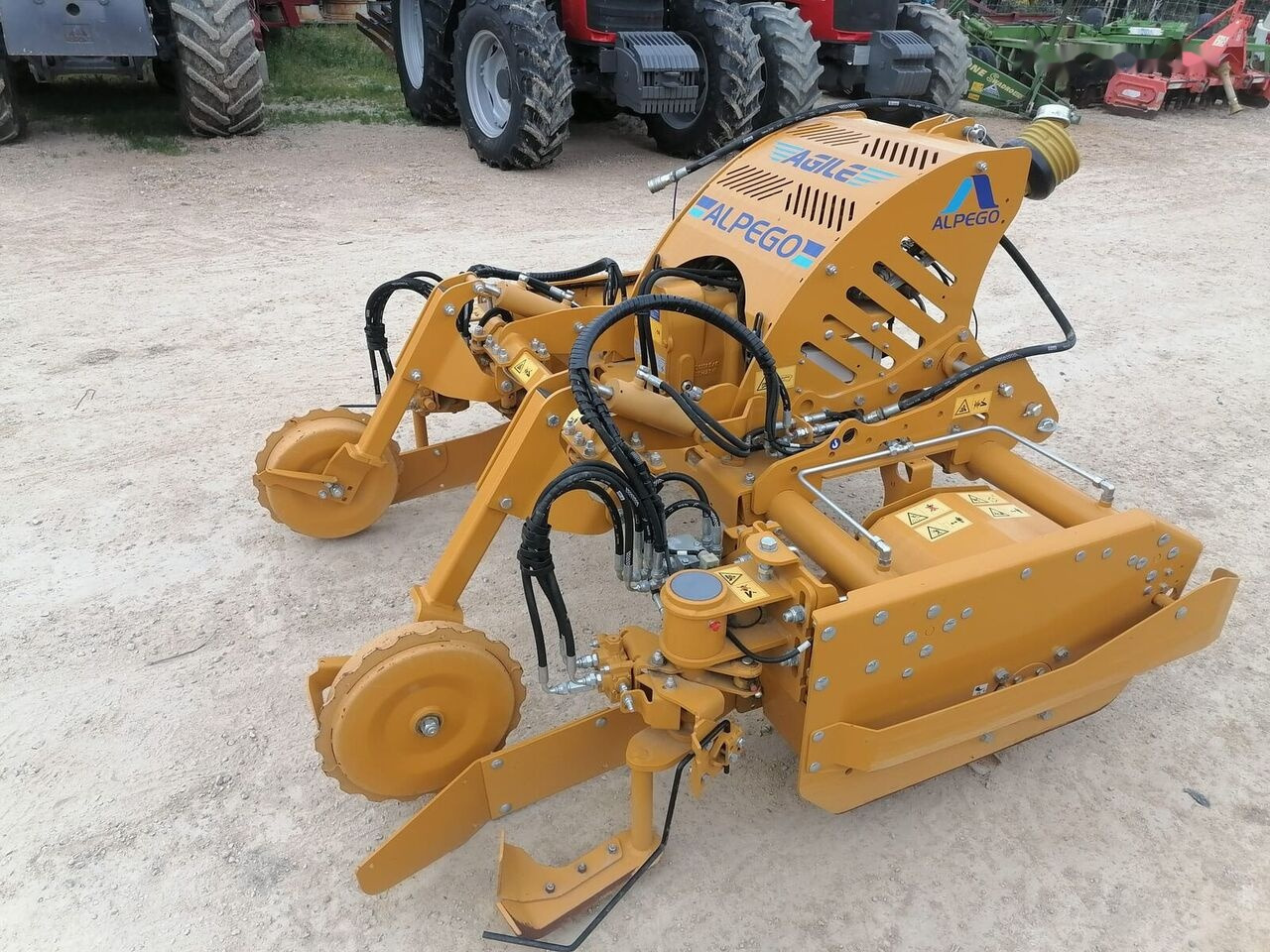 Alpego AGILE - Burgonyagép: 2 kép. Alpego AGILE - Burgonyagép: 2 kép.