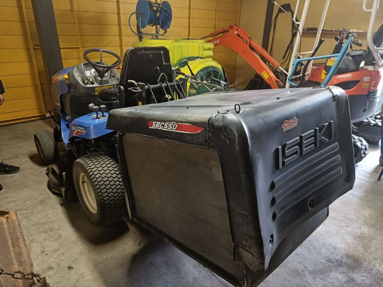 Iseki SXG323H - Kerti fűkasza: 5 kép. Iseki SXG323H - Kerti fűkasza: 5 kép.