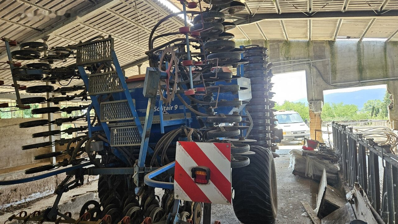 Lemken SOLITAIR 9/500 KA-DS 150 + HELIODOR 9/500 - Szemenkénti vetőgép: 2 kép. Lemken SOLITAIR 9/500 KA-DS 150 + HELIODOR 9/500 - Szemenkénti vetőgép: 2 kép.