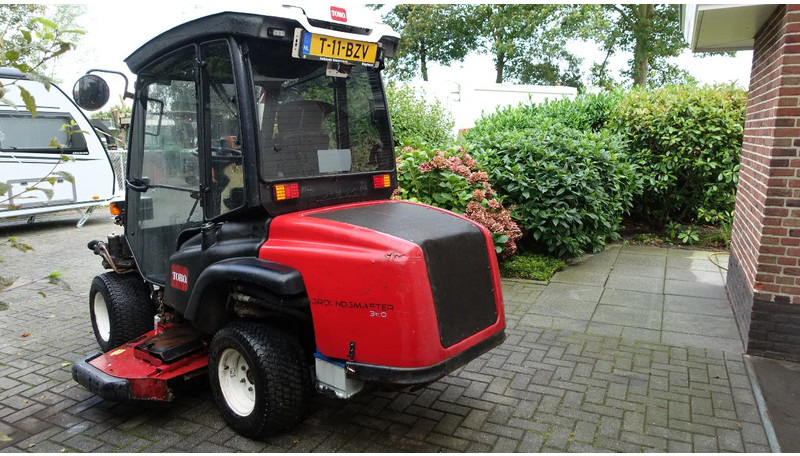 Toro Groundsmaster 360 - Kerti fűkasza: 4 kép. Toro Groundsmaster 360 - Kerti fűkasza: 4 kép.