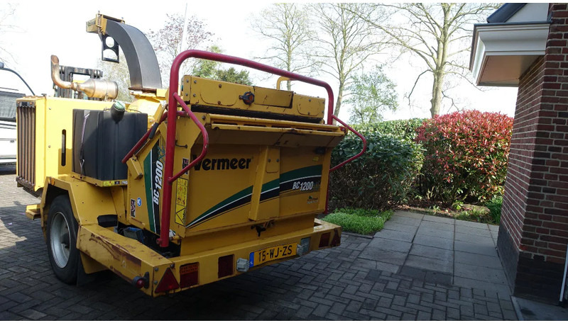 VERMEER BC1200XL Houtversnipperaar - Faaprító: 5 kép. VERMEER BC1200XL Houtversnipperaar - Faaprító: 5 kép.