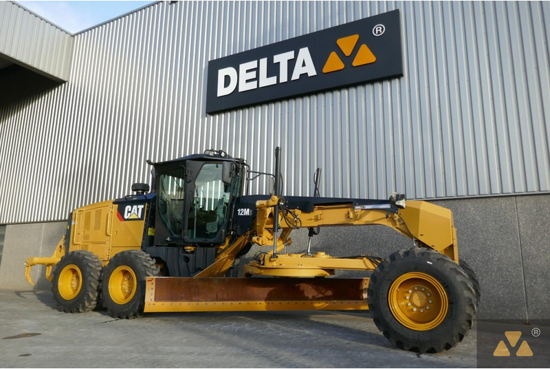 Caterpillar 12M3 - Gréder: 3 kép. Caterpillar 12M3 - Gréder: 3 kép.