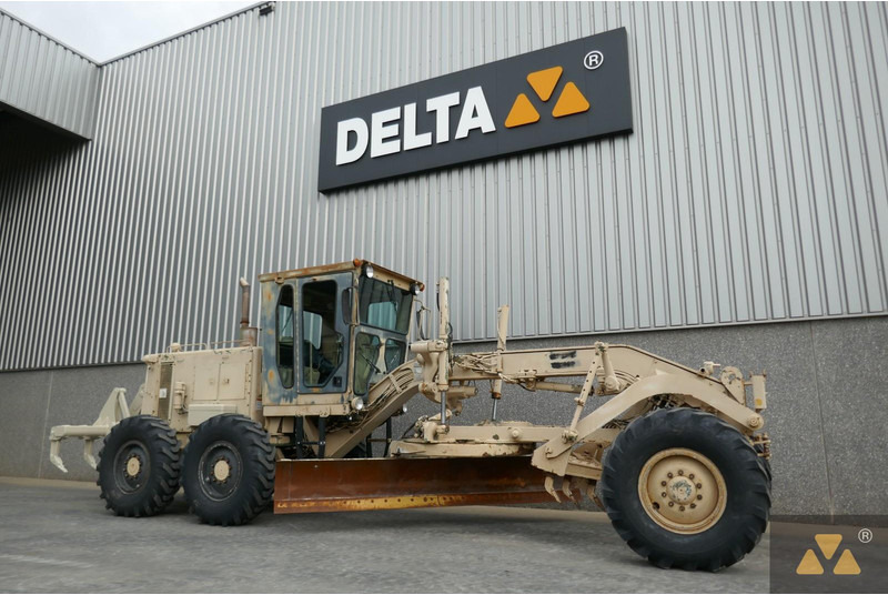 Caterpillar 130G Ex- - Gréder: 3 kép. Caterpillar 130G Ex- - Gréder: 3 kép.