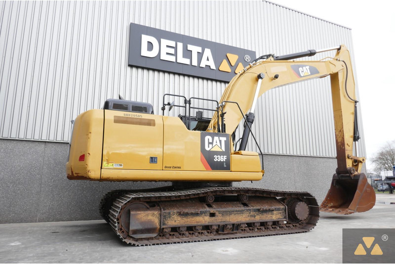 Caterpillar 336FL - Lánctalpas kotró: 5 kép. Caterpillar 336FL - Lánctalpas kotró: 5 kép.
