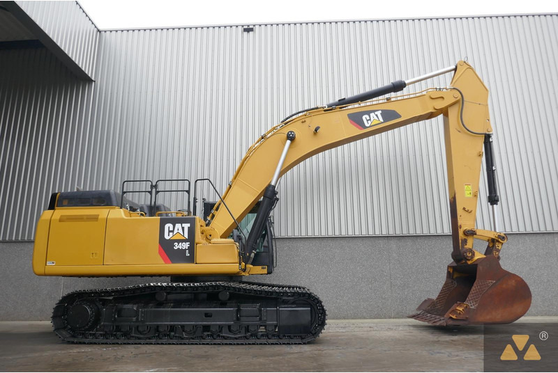 Caterpillar 349FL - Lánctalpas kotró: 2 kép. Caterpillar 349FL - Lánctalpas kotró: 2 kép.