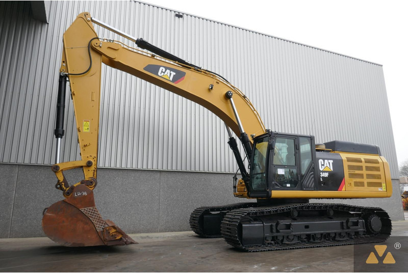 Caterpillar 349FL - Lánctalpas kotró: 3 kép. Caterpillar 349FL - Lánctalpas kotró: 3 kép.