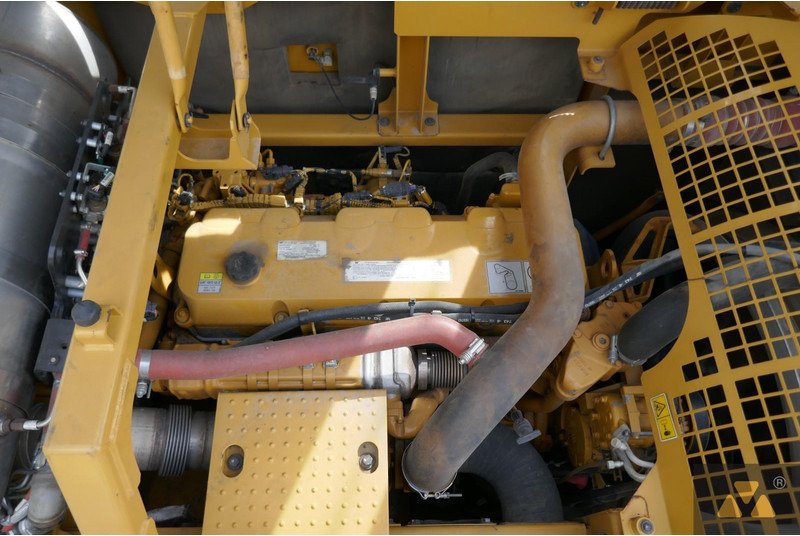Lánctalpas kotró Caterpillar 352F: 17 kép. Lánctalpas kotró Caterpillar 352F: 17 kép.