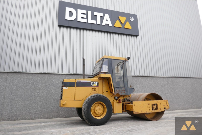 Caterpillar CS433C - Henger: 5 kép. Caterpillar CS433C - Henger: 5 kép.
