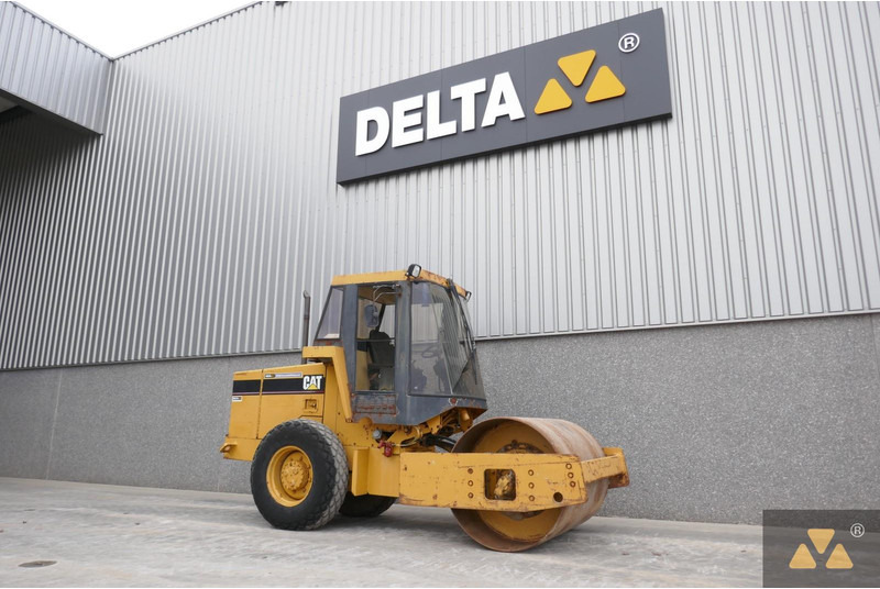 Caterpillar CS433C - Henger: 3 kép. Caterpillar CS433C - Henger: 3 kép.
