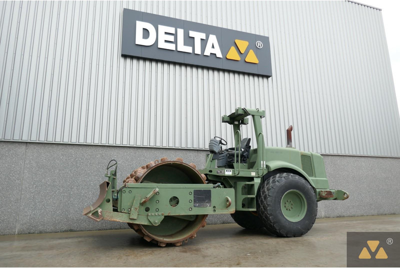 Caterpillar CS563D Ex- - Henger: 4 kép. Caterpillar CS563D Ex- - Henger: 4 kép.
