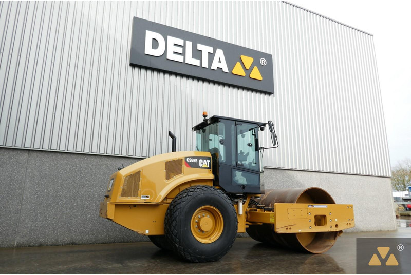 Caterpillar CS66B - Henger: 5 kép. Caterpillar CS66B - Henger: 5 kép.