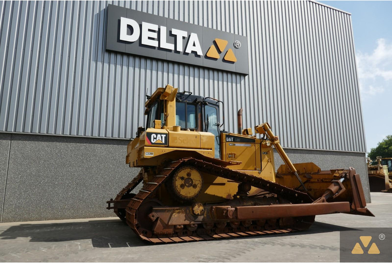 Caterpillar D6T LGP - Buldózer: 5 kép. Caterpillar D6T LGP - Buldózer: 5 kép.