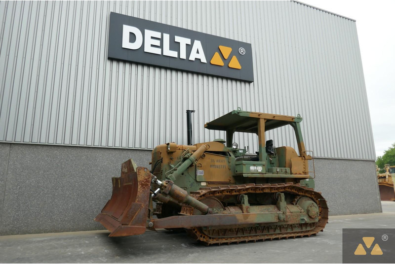 Caterpillar D7F Ex- - Buldózer: 4 kép. Caterpillar D7F Ex- - Buldózer: 4 kép.