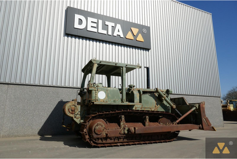 Caterpillar D7F Ex-army - Buldózer: 5 kép. Caterpillar D7F Ex-army - Buldózer: 5 kép.