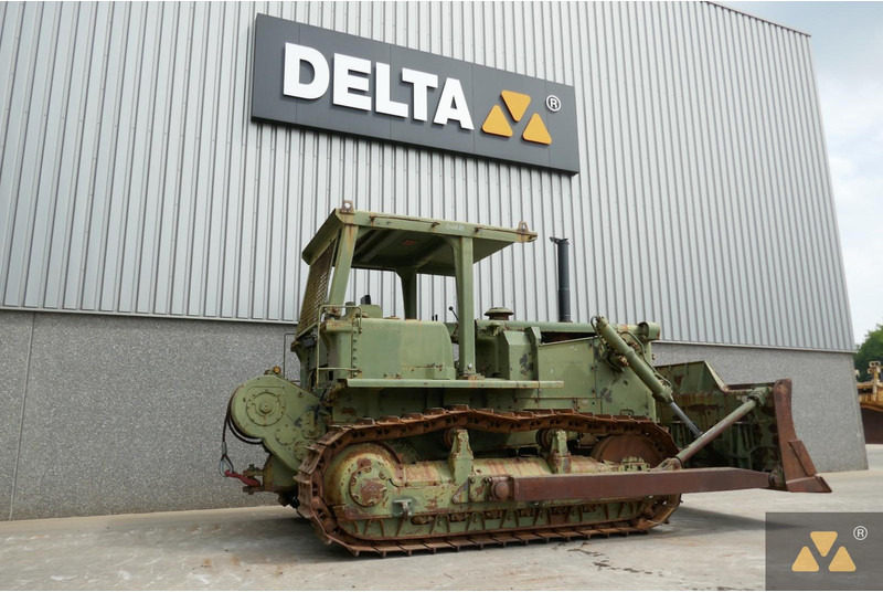 Caterpillar D7F Ex-army - Buldózer: 5 kép. Caterpillar D7F Ex-army - Buldózer: 5 kép.