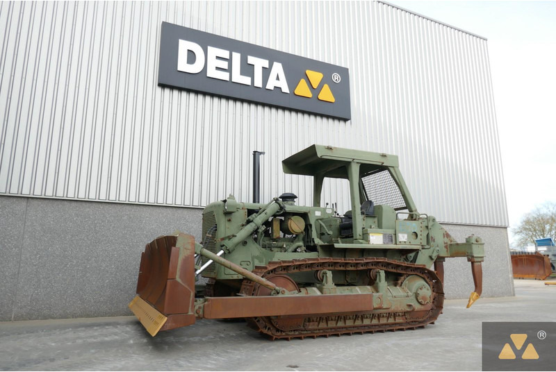 Caterpillar D7G Ex- - Buldózer: 4 kép. Caterpillar D7G Ex- - Buldózer: 4 kép.