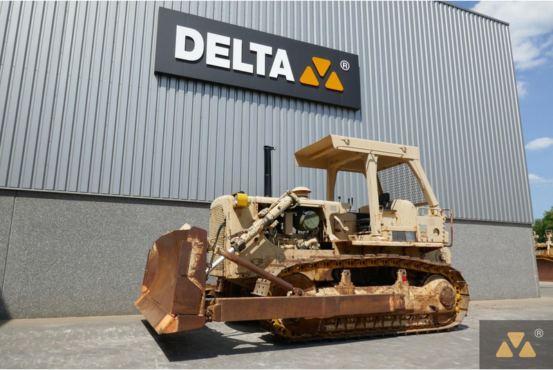 Caterpillar D7G Ex- - Buldózer: 4 kép. Caterpillar D7G Ex- - Buldózer: 4 kép.